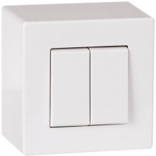 AP-Kombination Legrand Arteor 3/1L+AR/1L weiss Gr.I AP-Kombination Legrand Arteor 3/1L+AR/1L weiss Gr.I