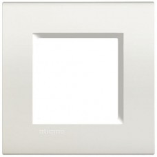 Abdeckrahmen LivingLight 1×2 Module weiss